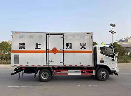 红山爆破器材运输车