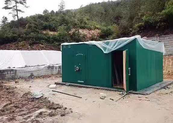 红山露天如何存放爆破线放炮线等爆破器材？